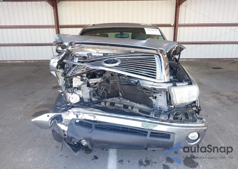 2011 Toyota Tundra Crewmax Limited из США, поврежденный, VIN 5TFHW5F11BX195437